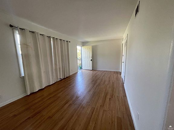5th image of 1217 W 17th St