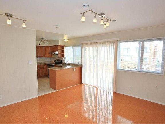 Dining room connected to kitchen