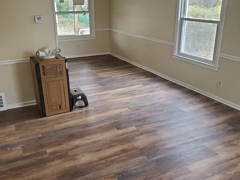 1437 Sulzer Ave — Photo 3