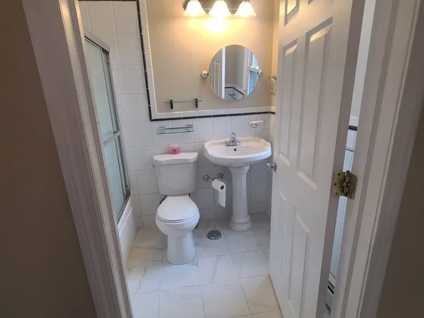 99 Booraem Avenue image 11 of 13