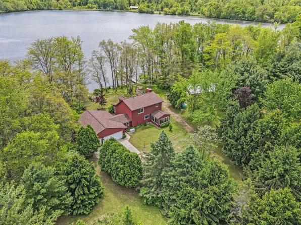 3444 Snowfarm Ln, Allegan, MI 49010