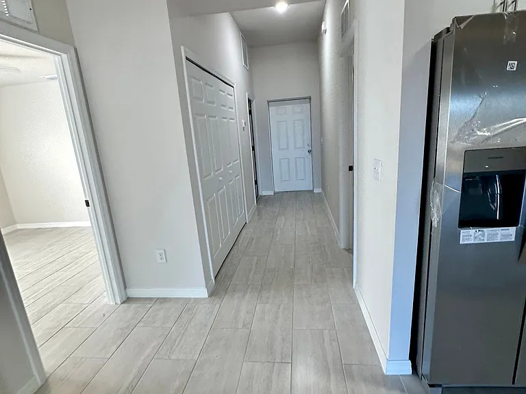 3819 SW 9th Ave #3819 — Photo 24