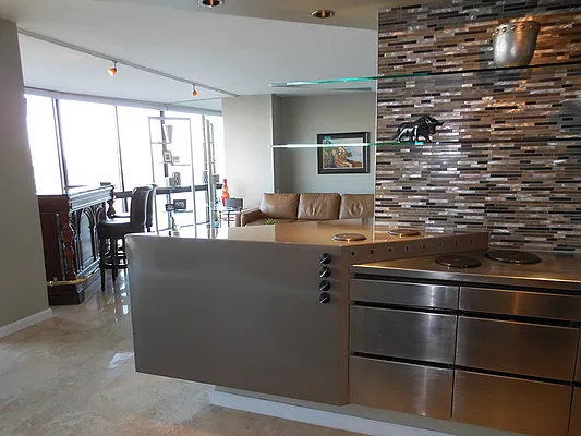 Sold by Hudson View Realty LLC | media 6