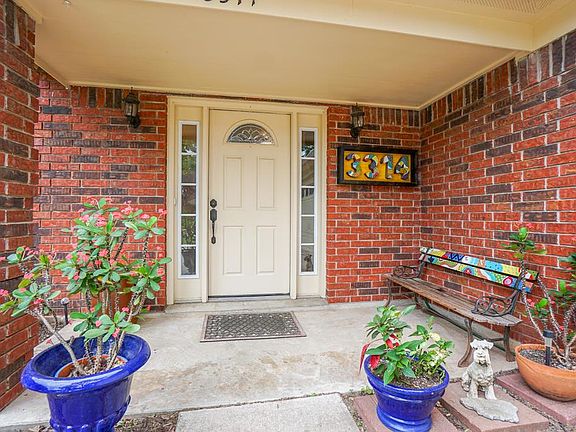 2nd image of 3314 Timothy Ln