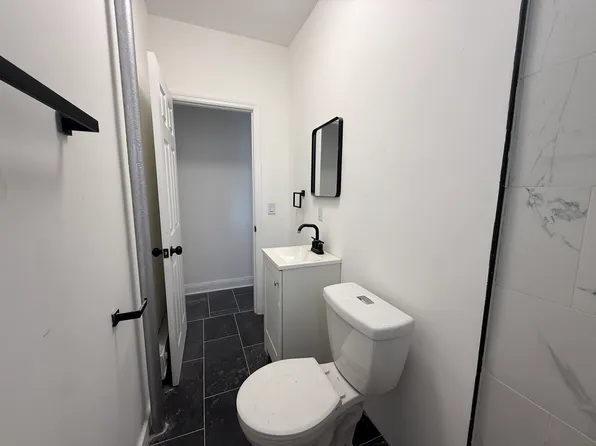 2531 Kennedy Boulevard image 1 of 11