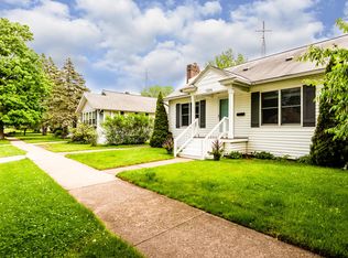 1326 Michigan Ave, Saint Joseph, MI 49085