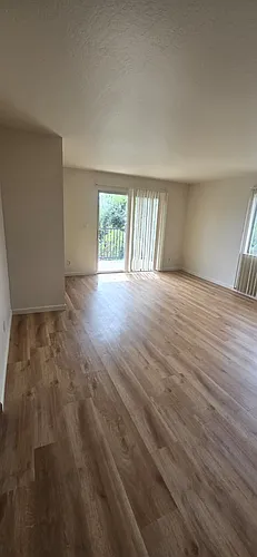 645 N Livermore Ave #7 Photo 1