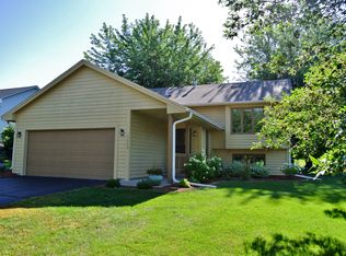 13909 Xerxes Ave S, Burnsville, MN 55337