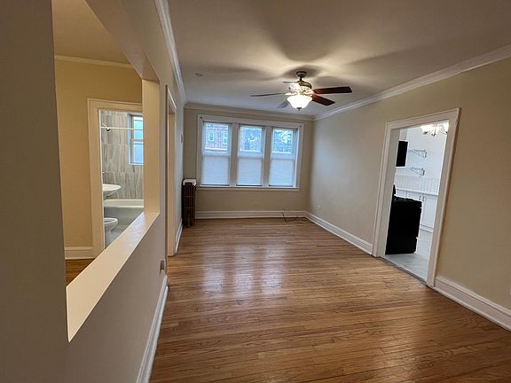 3rd image of 1708 N Narragansett Ave #207