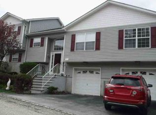 7 Oak Point Dr #7, Hamburg, NJ 07419