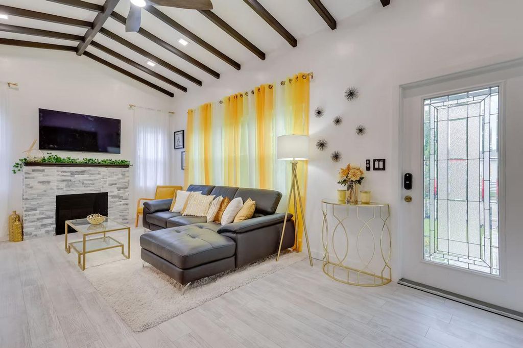 774 NW 49th St #Id1307509p, Miami, FL 33127