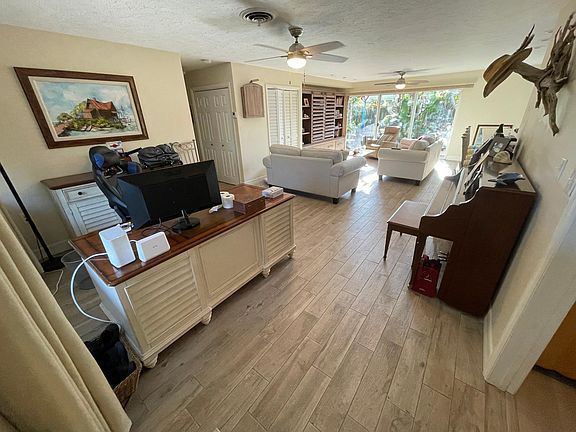 4th image of 2021 E Crest Dr