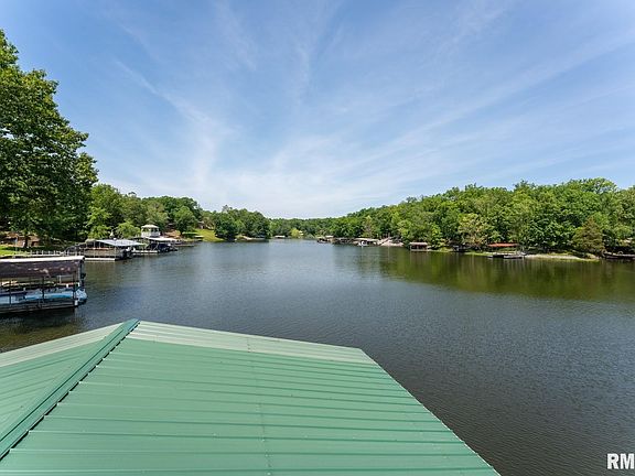 5th image of 2405 Lakeshore Dr S