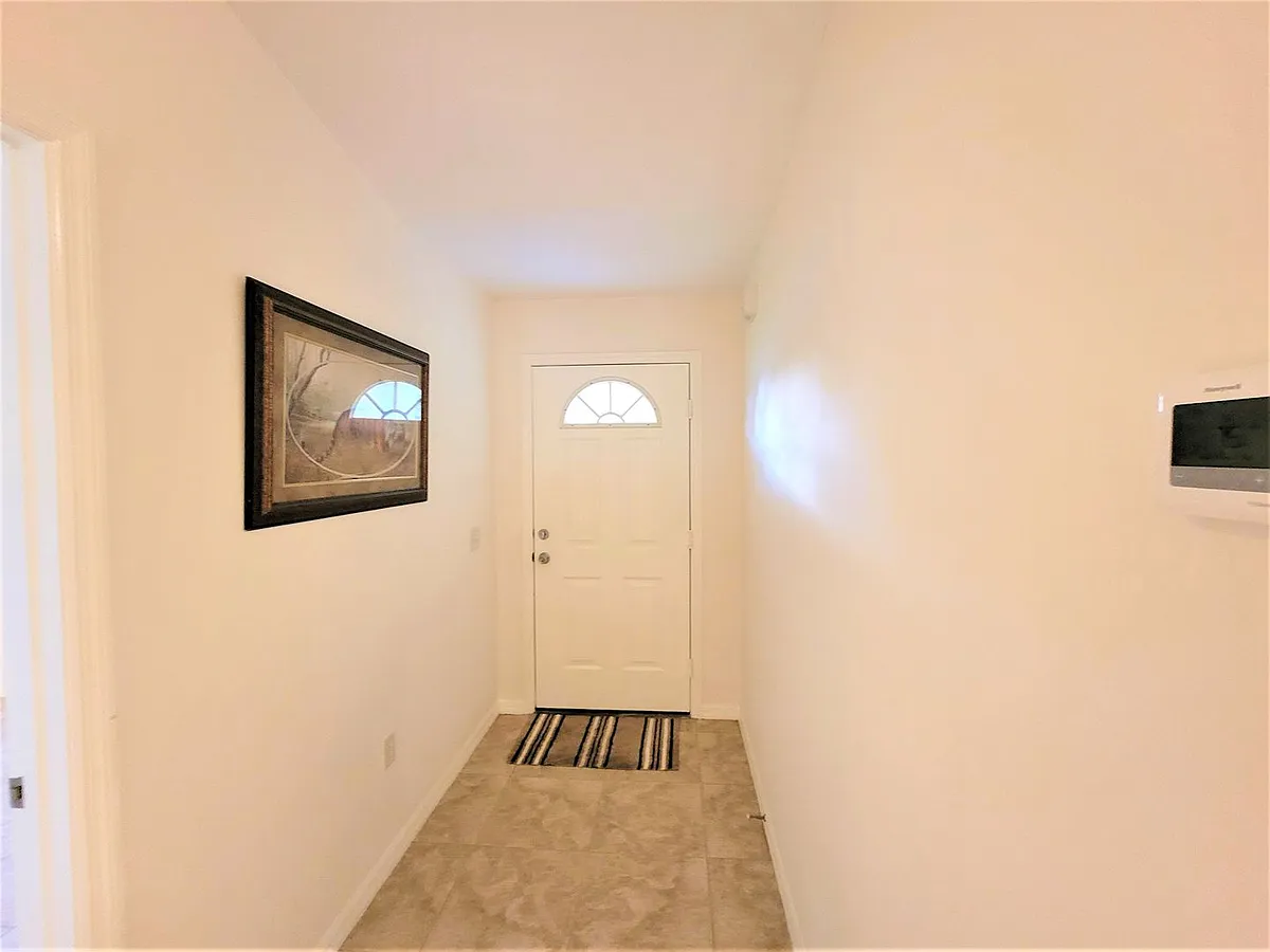 Building Photo - 351 Del Monte Rd #B
