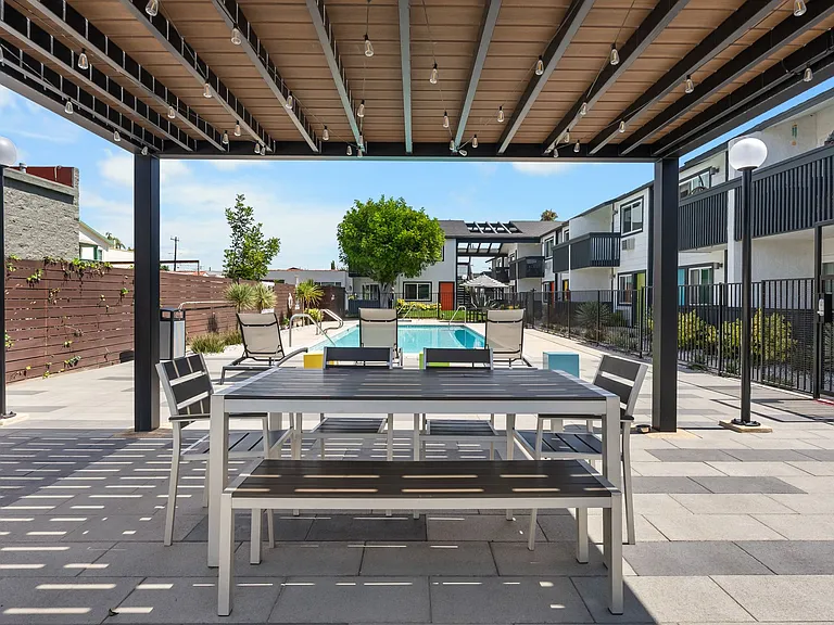 Eastside Apartments — Photo 11