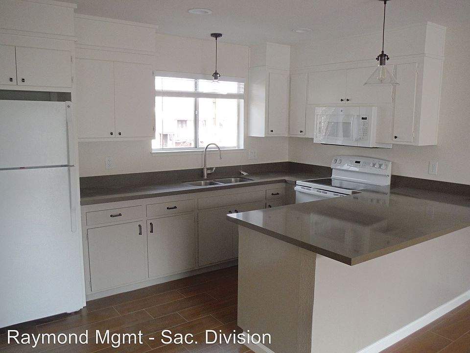 1st image of 2747 21st St