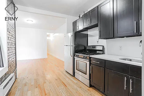 Rented by Benyamin Fattakhov, LREB | media 5