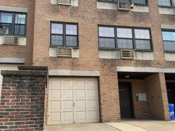 240-32 70th Avenue #14B, Douglaston, NY 11362