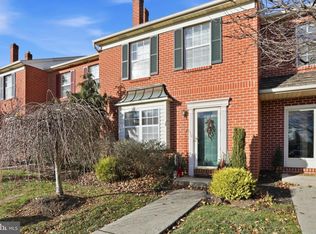 1405 Village Green Dr, Gilbertsville, PA 19525