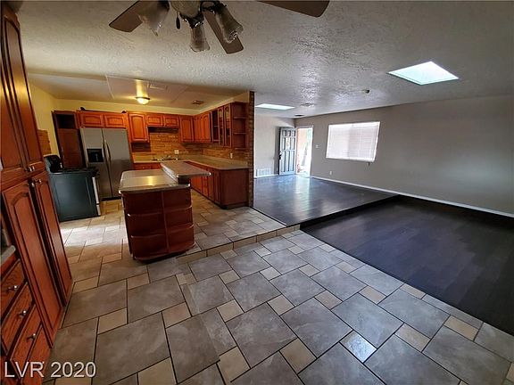 2nd image of 2427 Winterwood Blvd