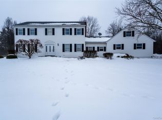 13 Bray Farm Lane, Wappingers Falls, NY 12590