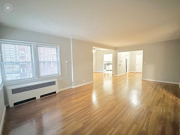 3rd image of 12021 Edgewater Dr APT 307