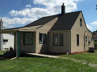 30735 Beechwood St, Garden City, MI 48135