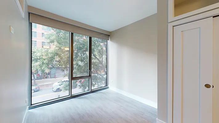 Rented by Bond New York | media 9