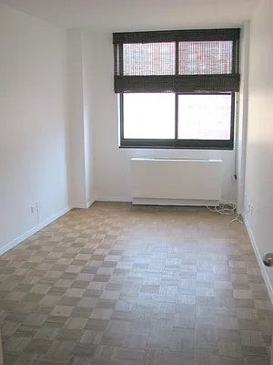 Rented by NY NY Condo, Inc | media 16