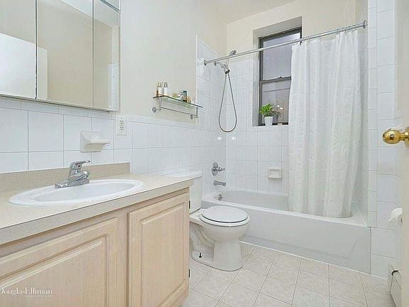 5th image of 270 W 119th St APT 5D