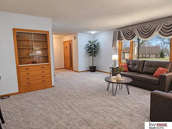 2nd image of 603 N 11th St