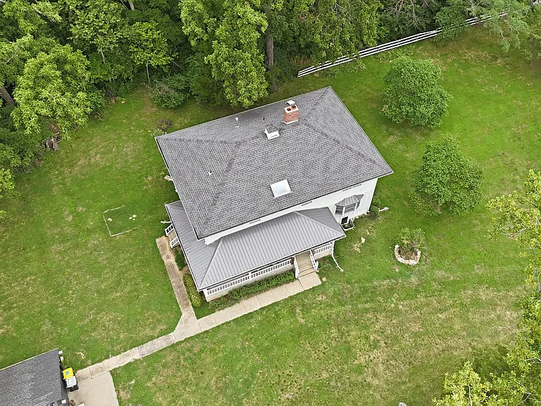 10200 Grandview Rd — Photo 42