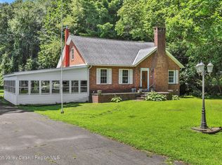 15 Spaulding Ln, Saugerties, NY 12477