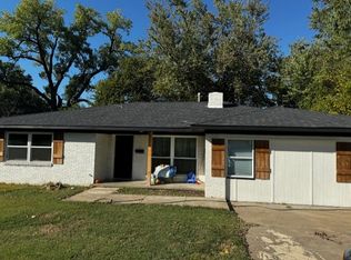1609 E 9th St, Okmulgee, OK 74447