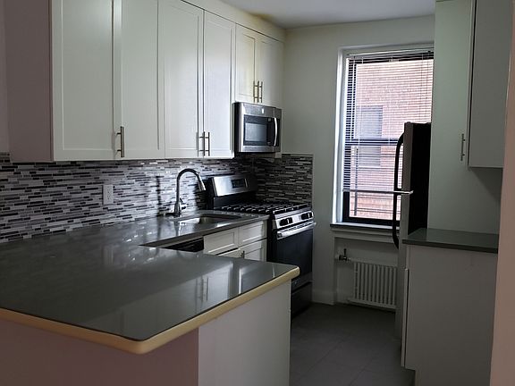 5th image of 6360 98th St #319