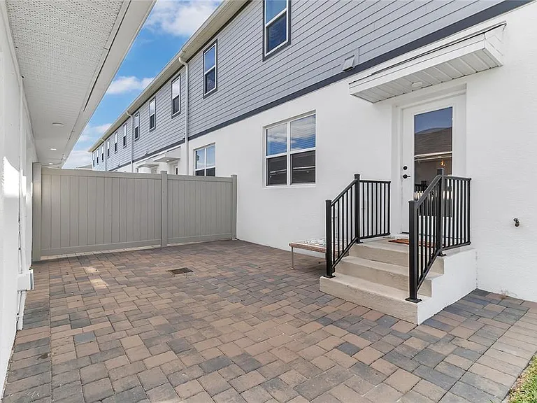9201 Gran Teatro Dr — Photo 16
