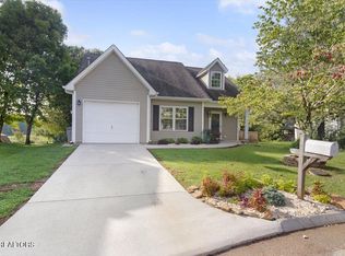 3740 Holgate Ln, Powell, TN 37849