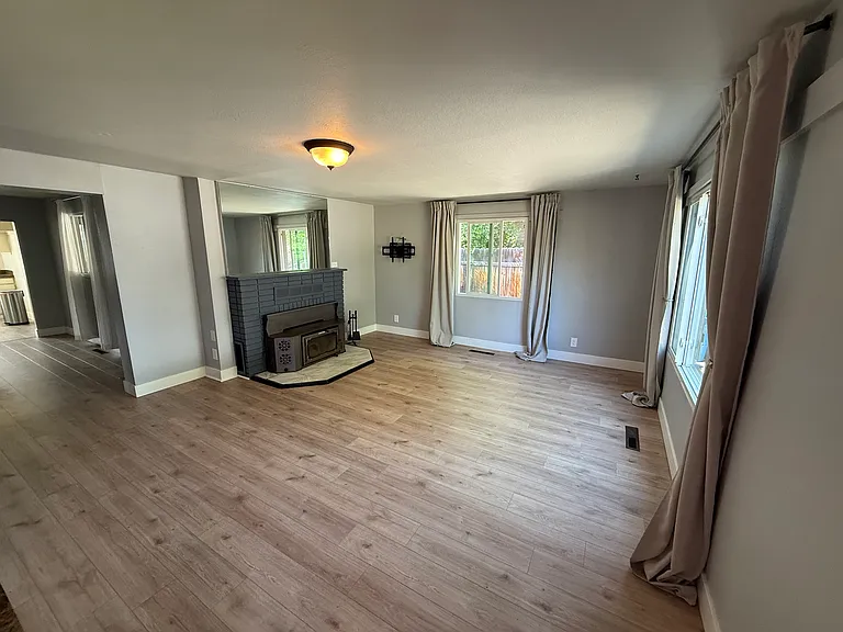 1631 S Merrill St — Photo 2