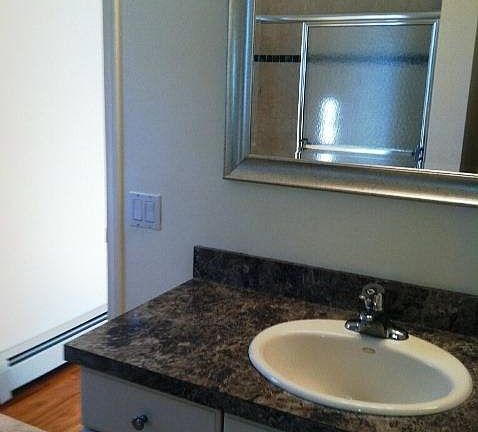 5th image of 175 Manorhaven Blvd #H