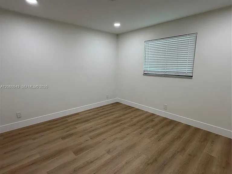 708 SW 7th Ave #1 — Photo 17