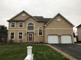 7 Howard St, Penns Grove, NJ 08069