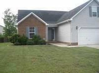 304 Southbridge Dr, Jacksonville, NC 28546