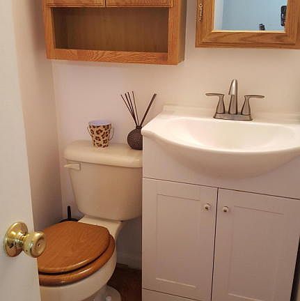 4th image of 1924 Goldsmith Ln Unit 26