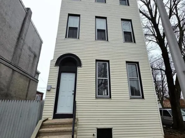 300 Pine St, Reading, PA 19602