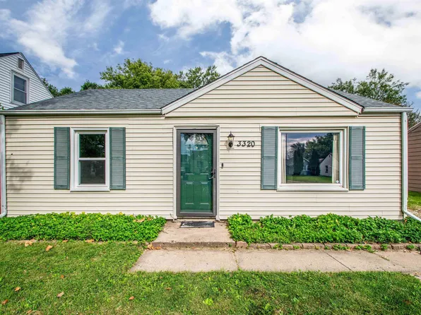 3320 N Stanley St, Peoria, IL 61604
