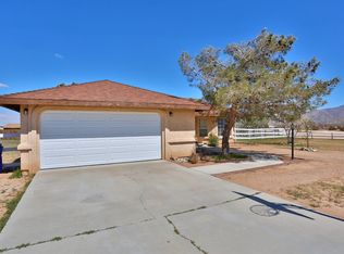 22888 Sitting Bull Rd, Apple Valley, CA 92308