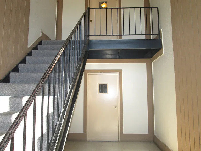 800 Brook Dr #6 — Photo 21