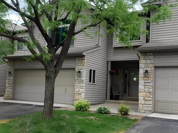 709 Bradbury Cir, Jordan, MN 55352