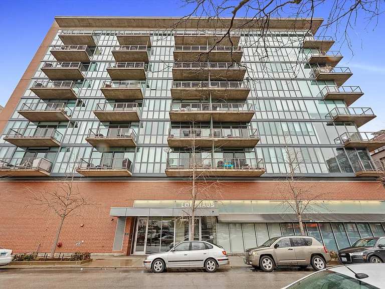 321 S Sangamon St #902 — Photo 16
