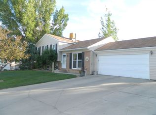 804 Windriver Dr, Rock Springs, WY 82901